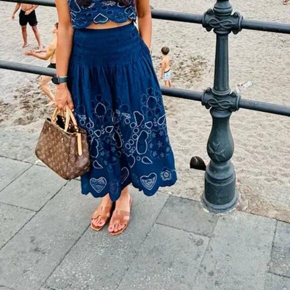 SEA Blue Eyelet Full Midi Skirt SIZE 4 Embroidered Prairie Western Designer $485 - Picture 6 of 13